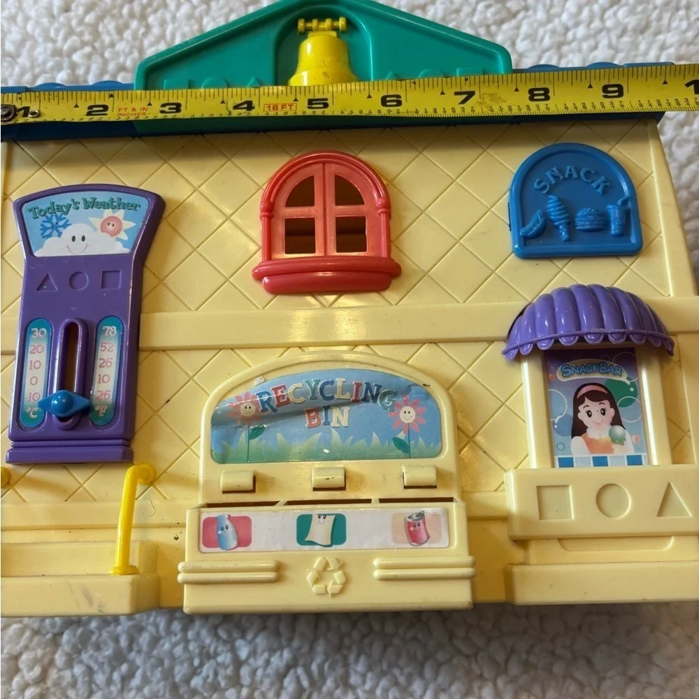 School Dollhouse  MY KINDERGARTEN Plastic Building Vintage 90's Toy